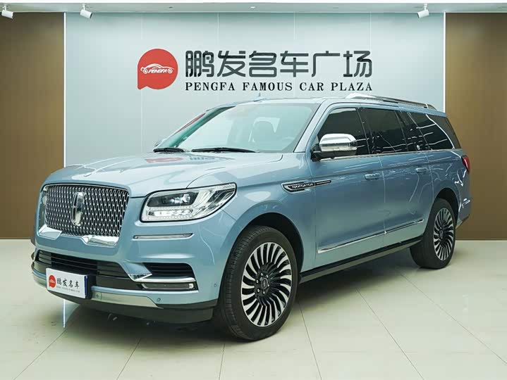Фото 1 - Lincoln Navigator
