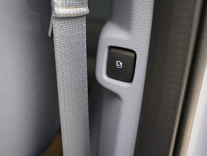 Фото 19 - Lincoln Navigator