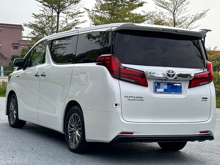 Фото 6 - Toyota Alphard