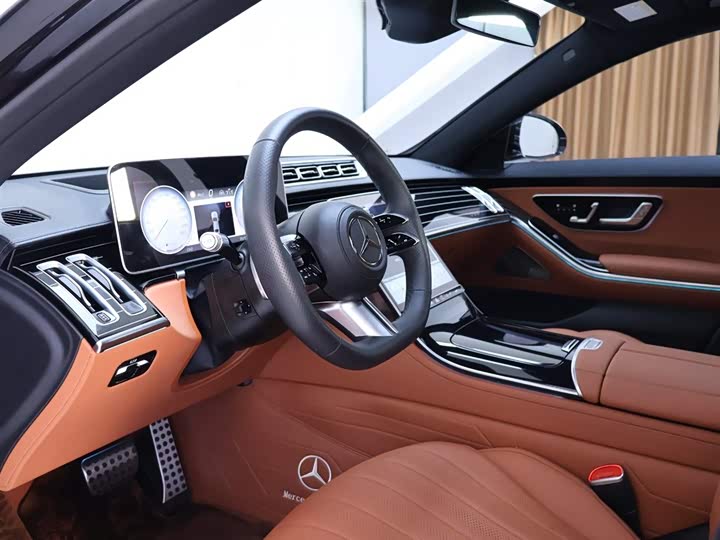 Фото 11 - Mercedes-Benz S-Class