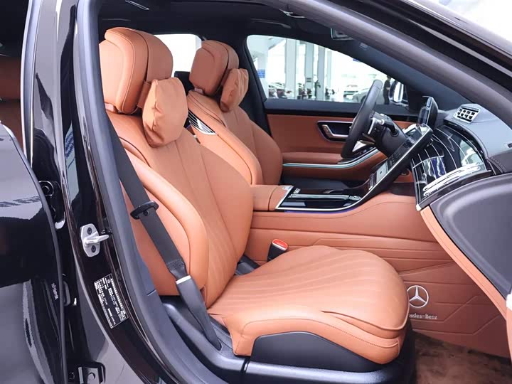 Фото 21 - Mercedes-Benz S-Class