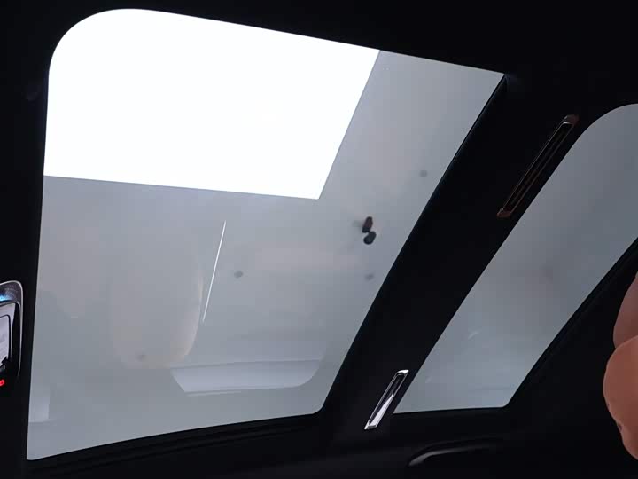 Фото 25 - Mercedes-Benz S-Class