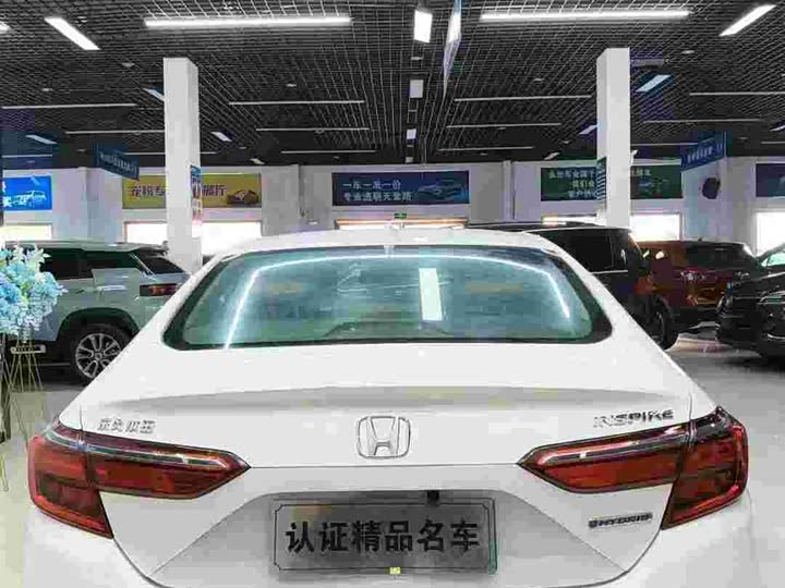 Фото 5 - Honda Inspire