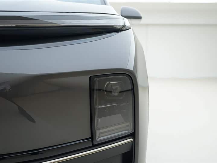 Фото 8 - LiXiang L8