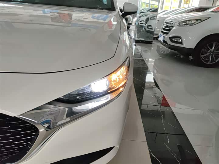 Фото 24 - Mazda 3 (Axela)