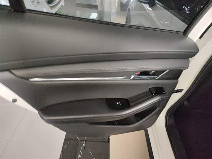 Фото 29 - Mazda 3 (Axela)