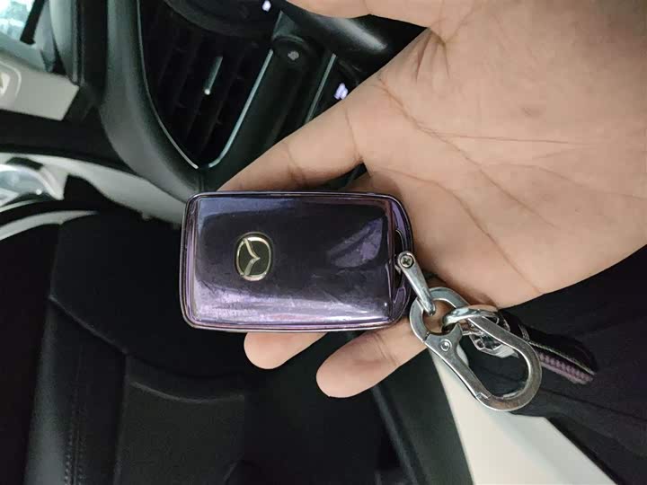 Фото 9 - Mazda 3 (Axela)