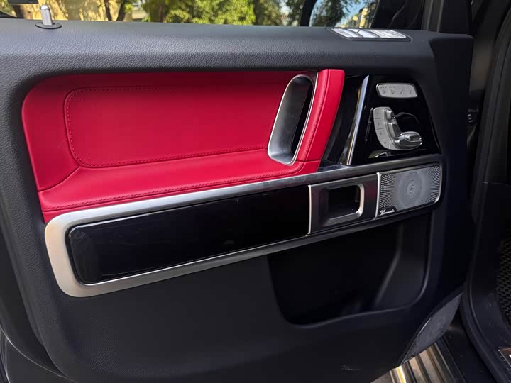 Фото 10 - Mercedes-Benz G-Class AMG