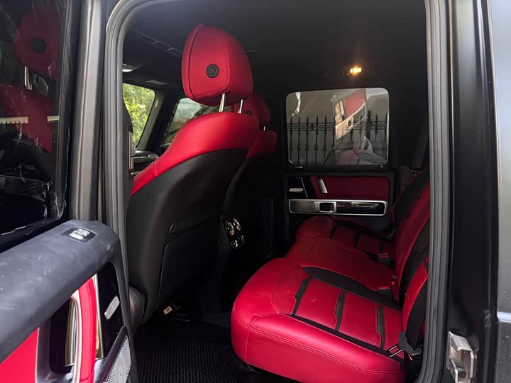 Фото 8 - Mercedes-Benz G-Class AMG