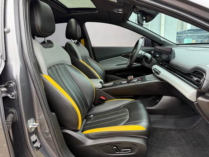 Фото 15 - GAC Trumpchi Empow R