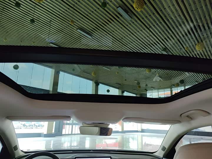 Фото 18 - BYD Qin L