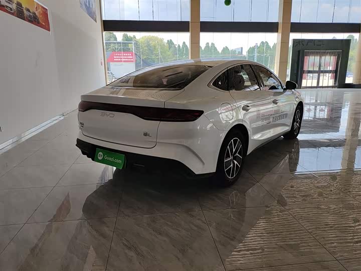 Фото 7 - BYD Qin L