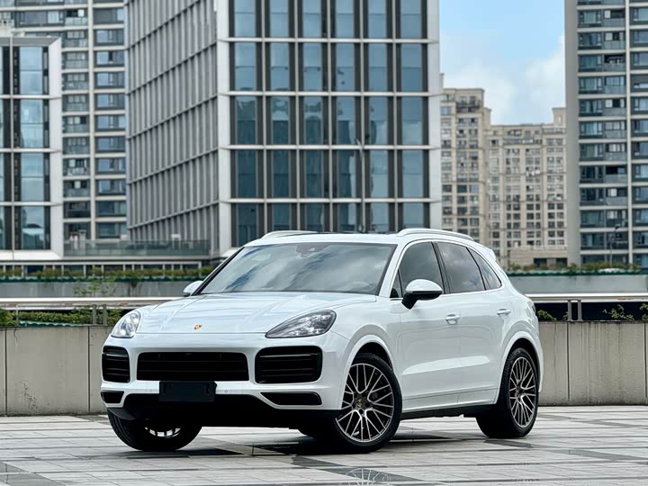 Фото 1 - Porsche Cayenne