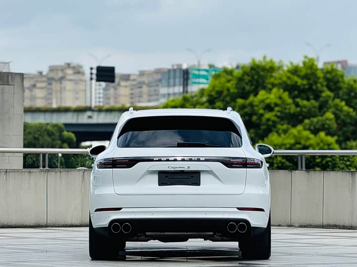 Фото 4 - Porsche Cayenne