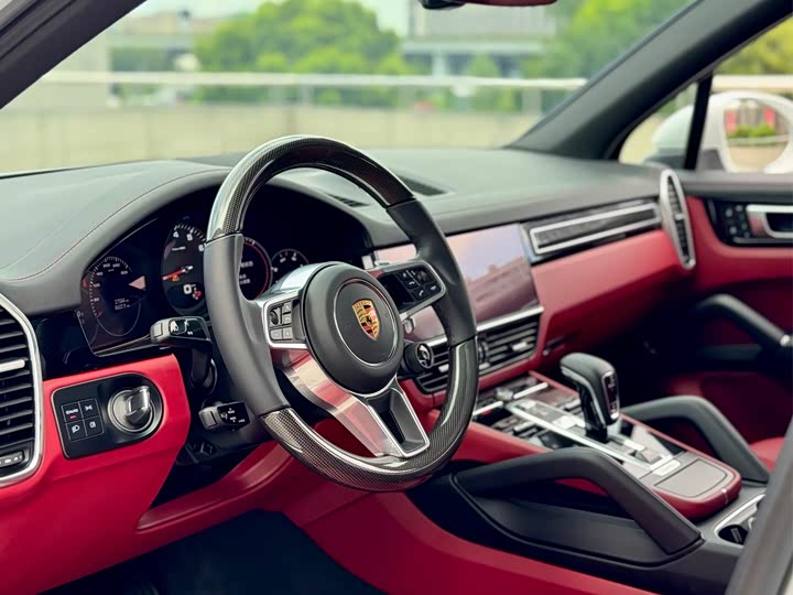 Фото 7 - Porsche Cayenne