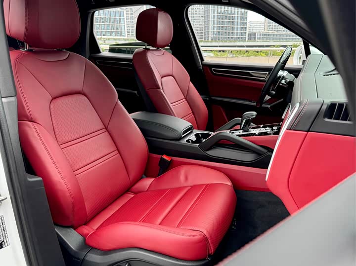 Фото 9 - Porsche Cayenne