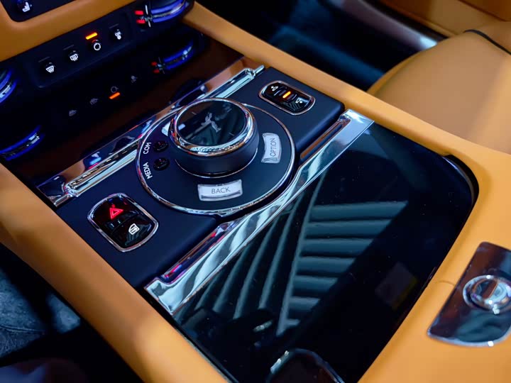 Фото 12 - Rolls-Royce Wraith