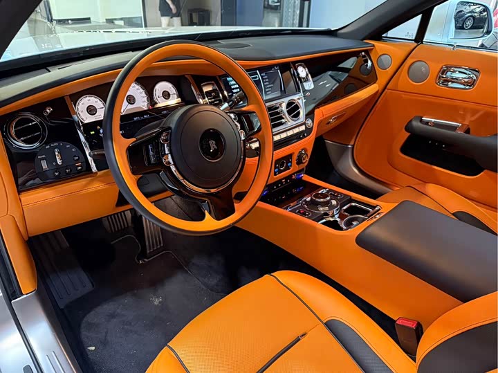 Фото 6 - Rolls-Royce Wraith