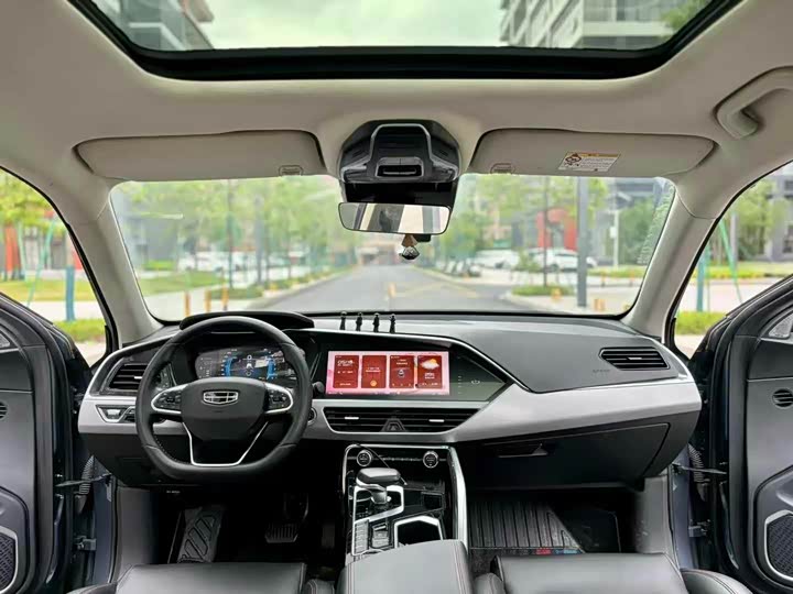 Фото 9 - Geely Tugella S