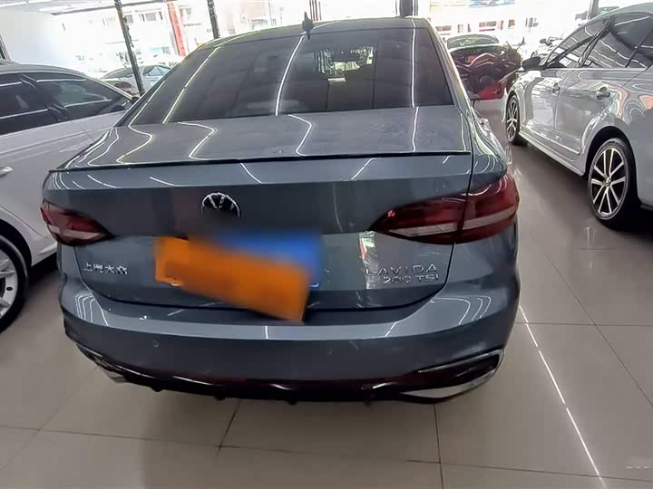 Фото 16 - Volkswagen Lavida