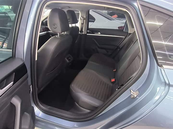 Фото 22 - Volkswagen Lavida