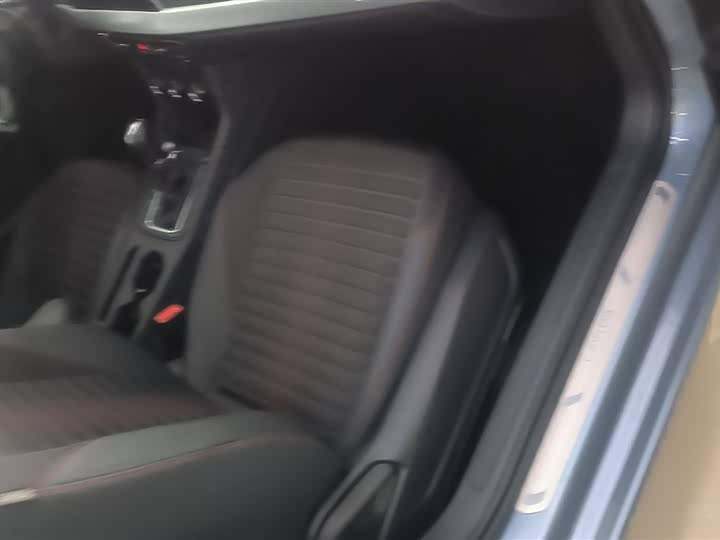 Фото 4 - Volkswagen Lavida