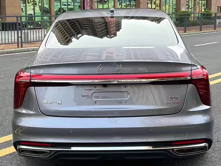 Фото 9 - Hongqi H5