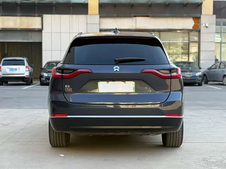 Фото 9 - Nio ES8