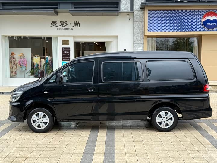 Фото 8 - Dongfeng Forthing Lingzhi M5