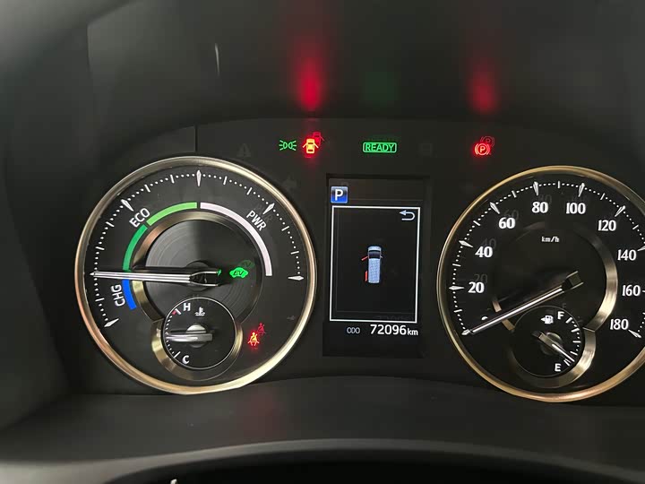 Фото 13 - Toyota Alphard