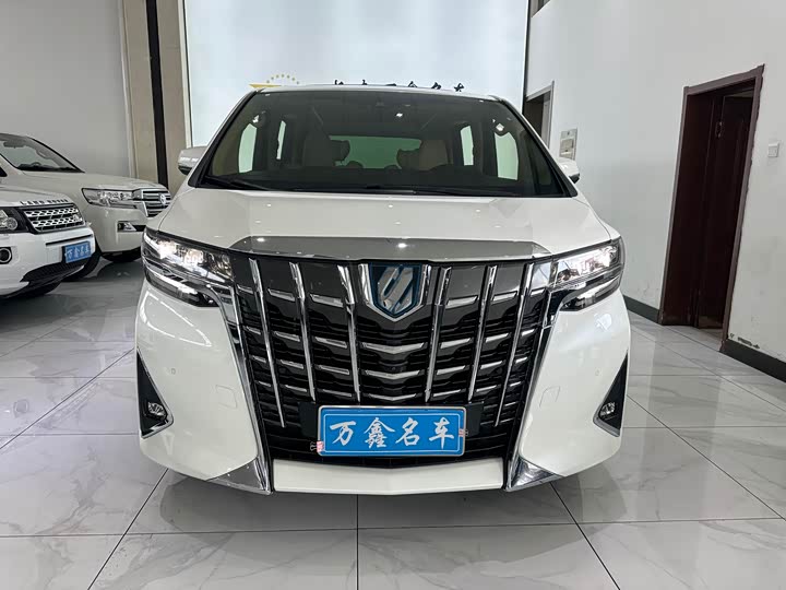 Фото 2 - Toyota Alphard