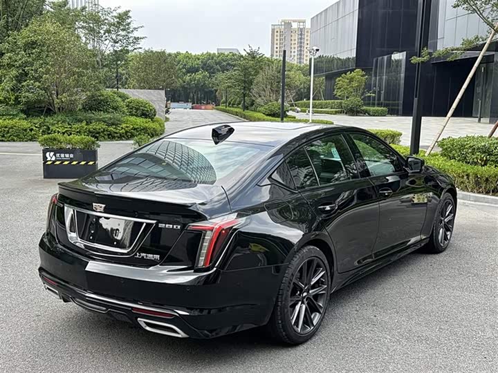 Фото 13 - Cadillac CT5