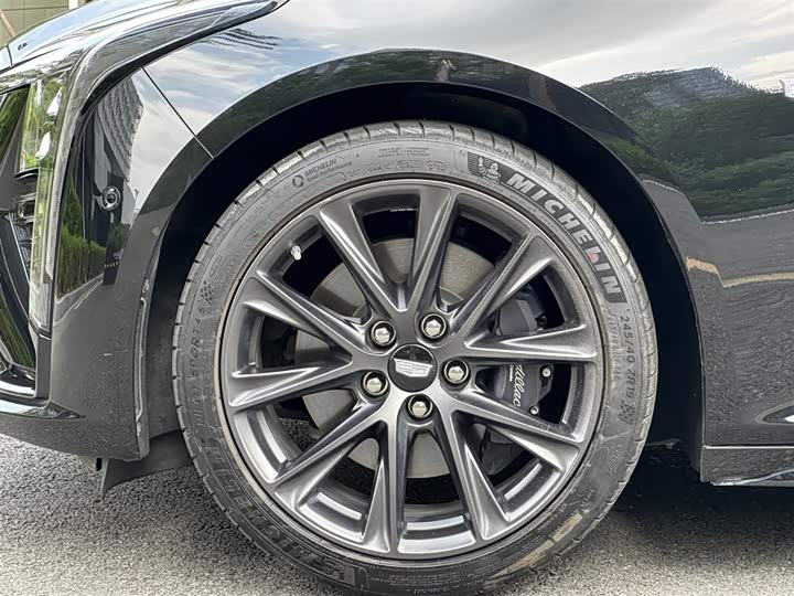 Фото 16 - Cadillac CT5