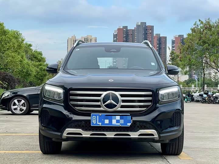 Фото 2 - Mercedes-Benz GLB-Class