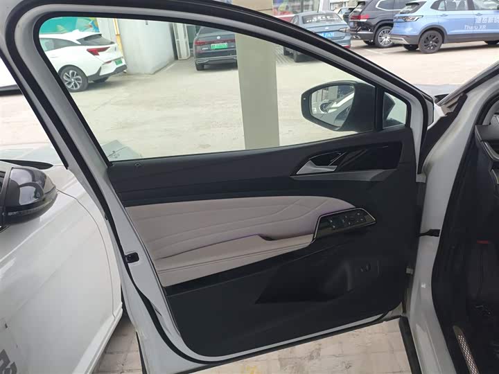 Фото 28 - Volkswagen ID.6 X