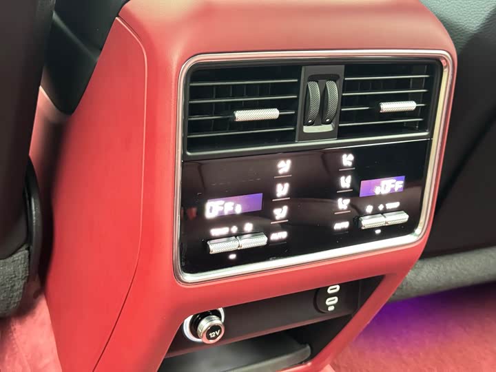 Фото 13 - Porsche Cayenne