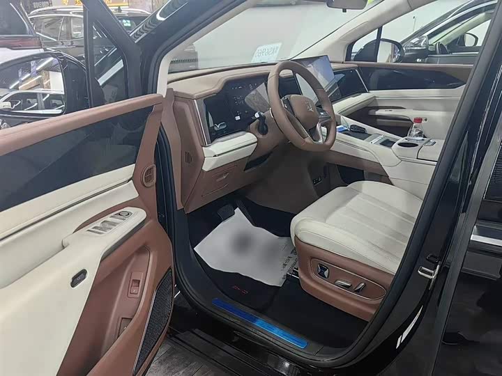 Фото 12 - BYD Xia