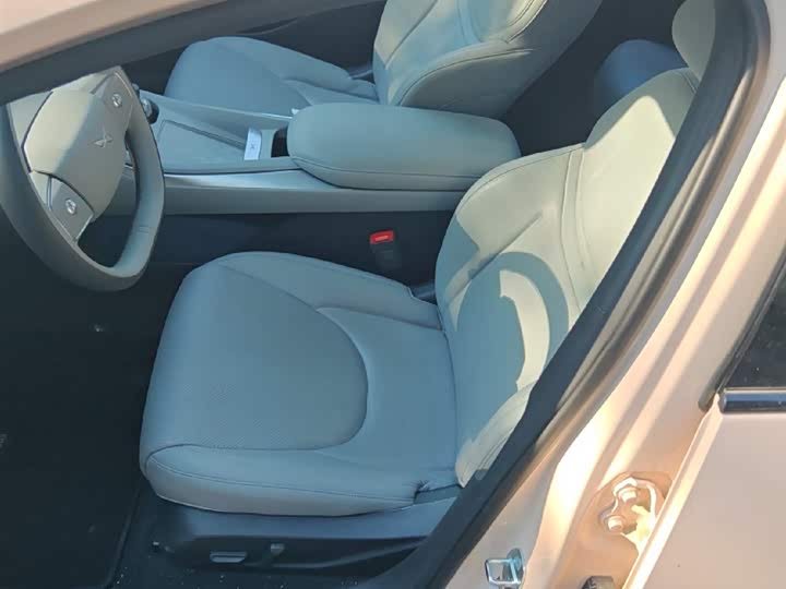 Фото 6 - XPeng Mona M03