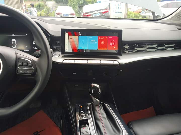 Фото 13 - MG Motor 5