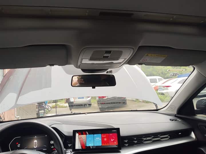 Фото 18 - MG Motor 5