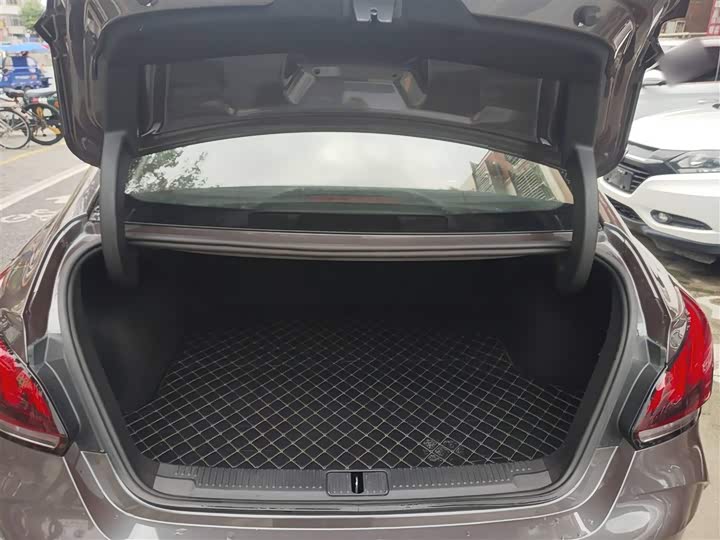 Фото 19 - MG Motor 5