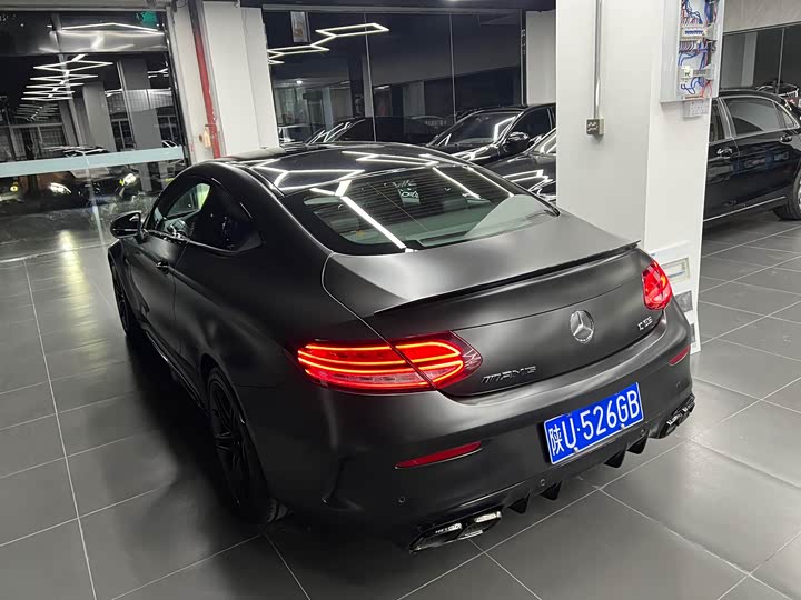 Фото 4 - Mercedes-Benz C-Class AMG