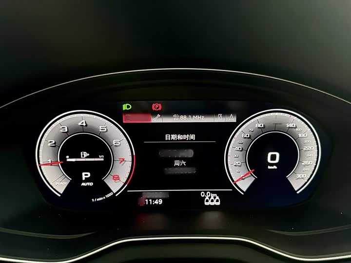 Фото 4 - Audi Q5L