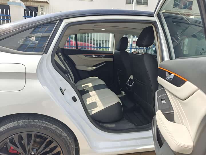 Фото 7 - Dongfeng Aeolus Yixuan Max