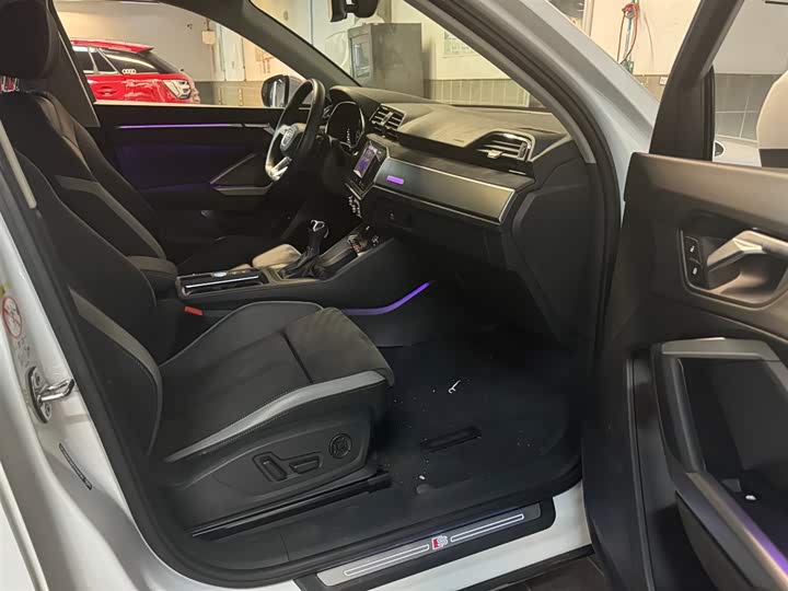 Фото 10 - Audi Q3