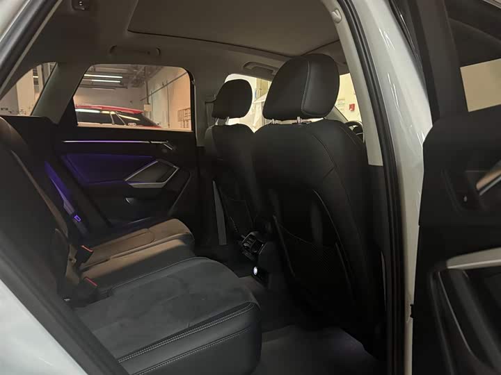 Фото 11 - Audi Q3