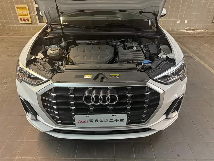 Фото 4 - Audi Q3