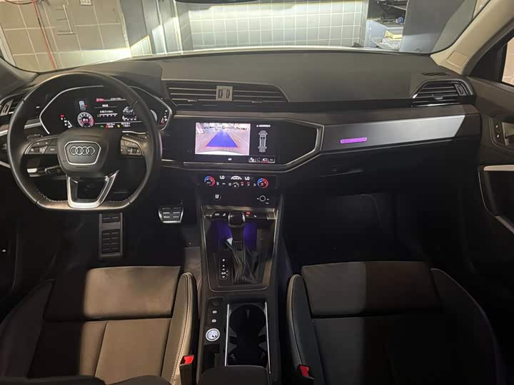 Фото 8 - Audi Q3