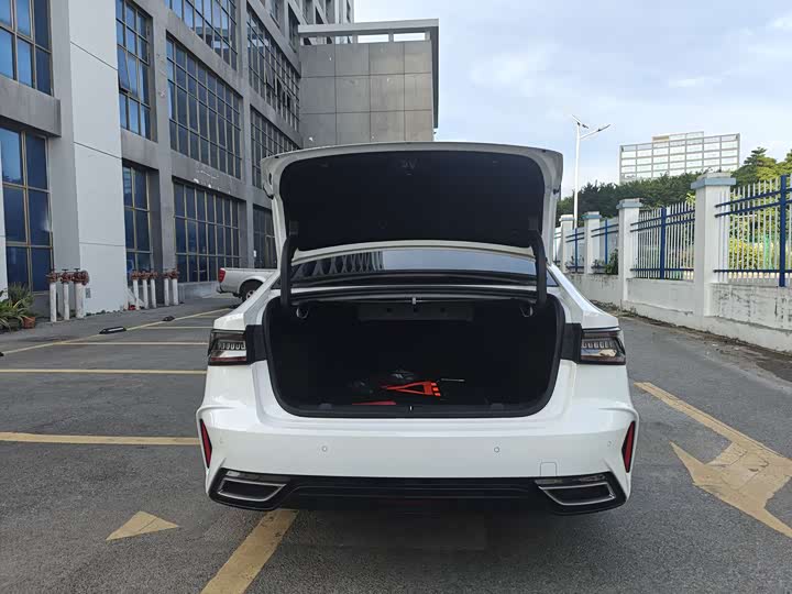 Фото 12 - Chery Arrizo 8