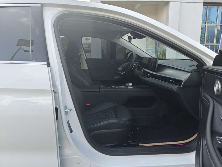 Фото 7 - Chery Arrizo 8